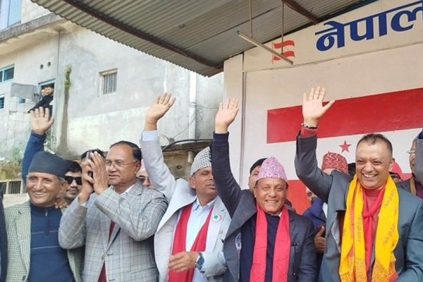 आगो लगाउने होइन, देश सम्हाल्ने शक्ति चाहिएको छ : सभापति थापा